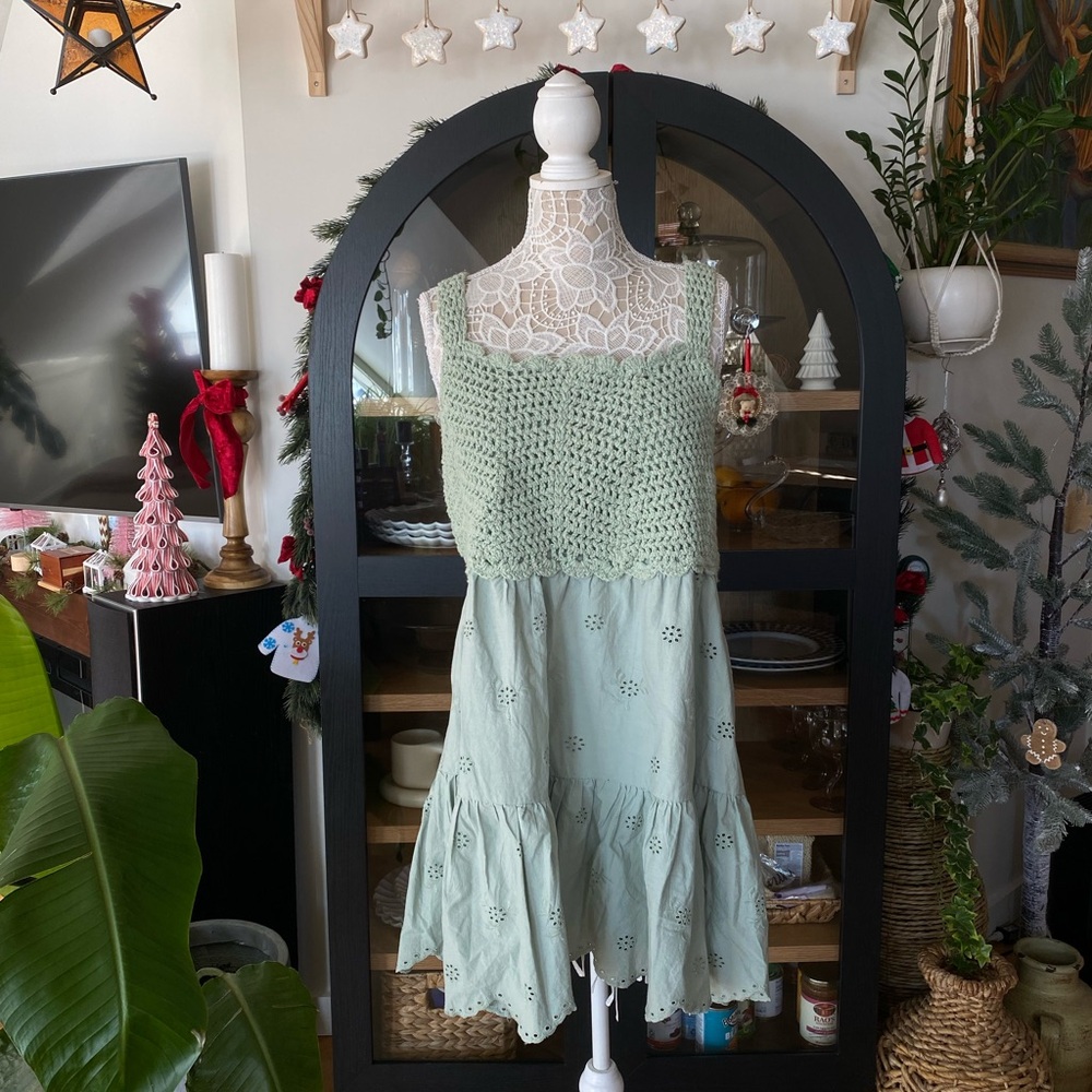 Knit green spring dress nwt